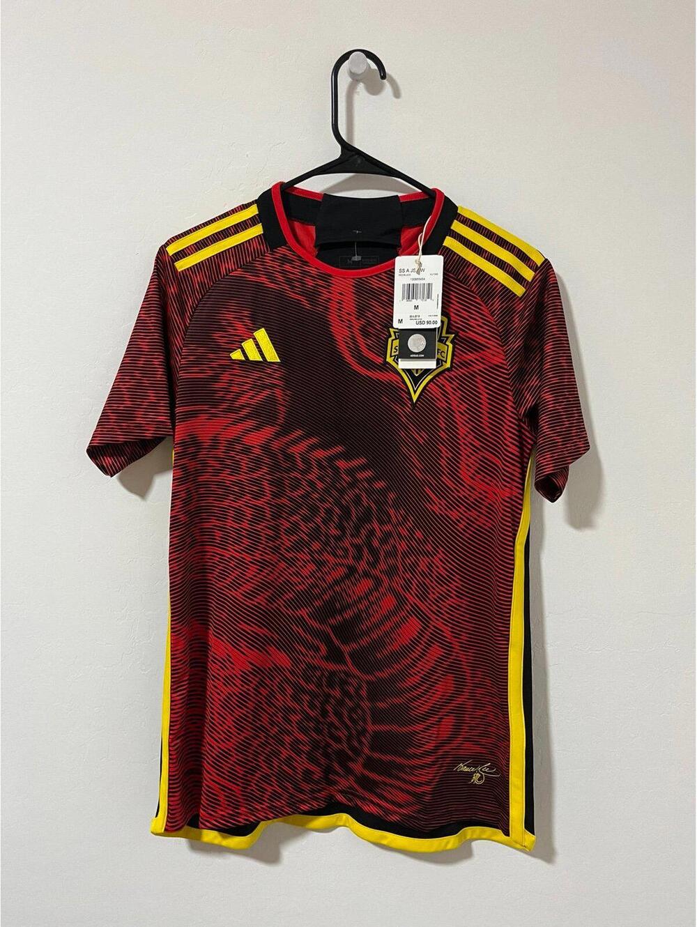New Adidas Seattle Sounders FC Bruce Lee Soccer Jersey Womens M Black Red HU1380